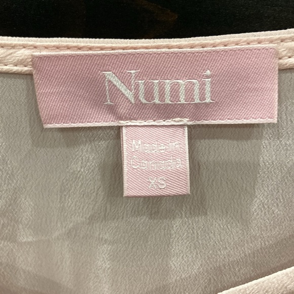 Numi XS light pink sustainable silk camisole - Picture 2 of 5